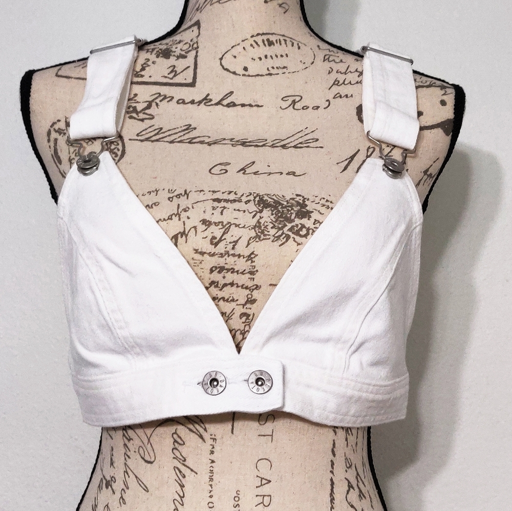 NWT BB Dakota white denim crop top.
